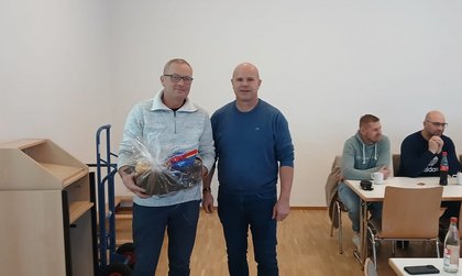 Ehrung eines langjährigen Mitarbeiters Ehrung eines langjährigen Mitarbeiters