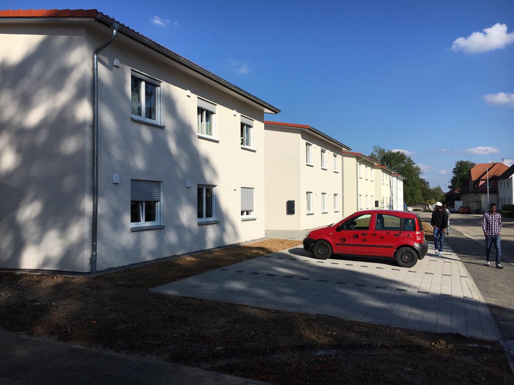 Errichtung einer Gemeinschaftsunterkunft mit Stellplätzen und Spielplatz in Neuenstein
